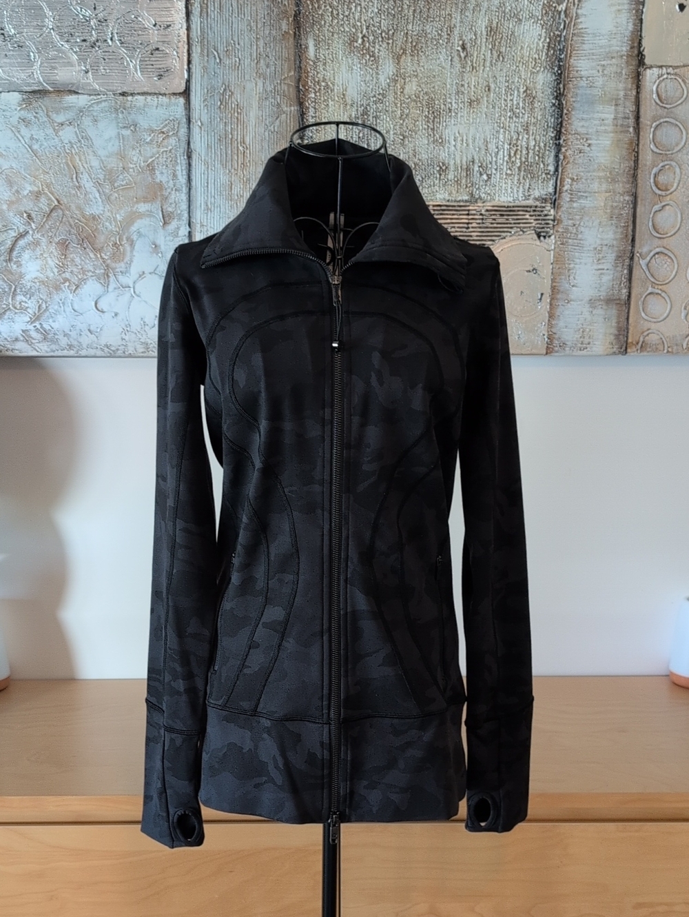 lululemon athletica Black Camouflage Full-Zip "In Stride Jacket"